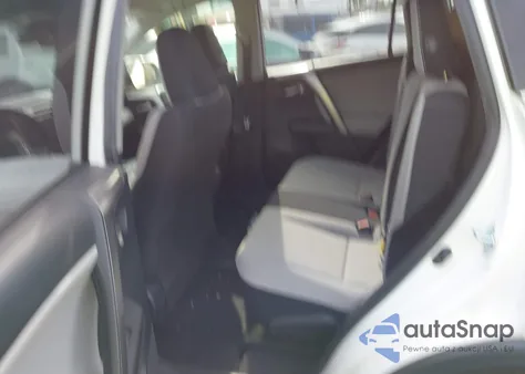 2018 Toyota Rav4 Xle from USA, damaged, VIN JTMWFREV2JD131362